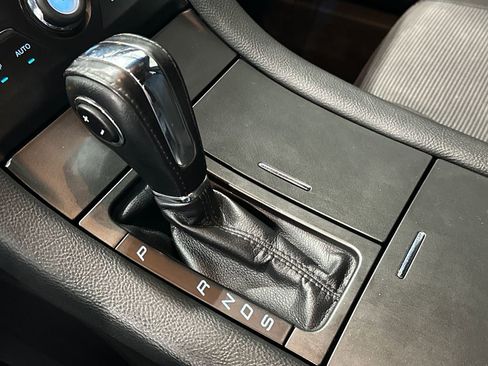 Used 2015 Ford Taurus SEL w/ Equipment Group 201A image 25