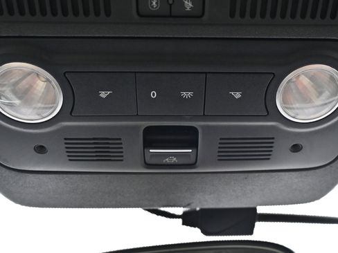 Used 2013 Volkswagen Beetle 2.5 50's Edition image 26