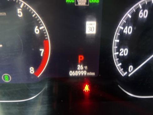 Certified 2018 Honda Accord Sport image 27