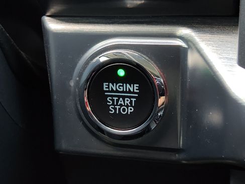 Used 2022 Ford F150 Lariat AWD/4WD image 24