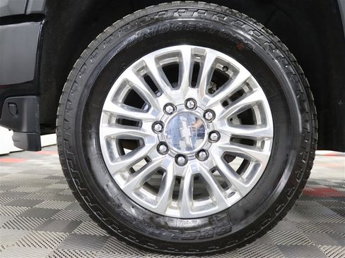 Used 2020 Chevrolet Silverado 3500 High Country w/ Z71 Off-Road Package image 38