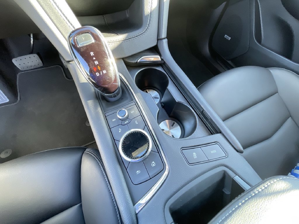 Certified 2025 Cadillac XT5 Luxury FWD image 34