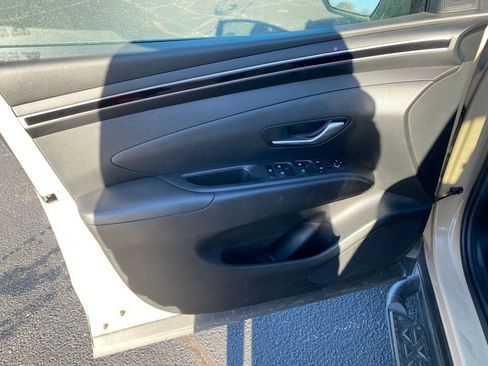 Used 2023 Hyundai Santa Cruz SEL Premium image 16