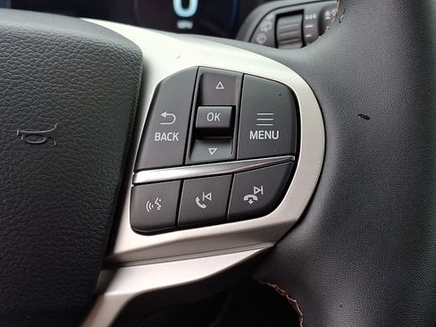 New 2026 Ford Explorer Active AWD/4WD image 13