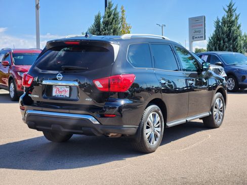 Used 2019 Nissan Pathfinder S AWD/4WD image 3