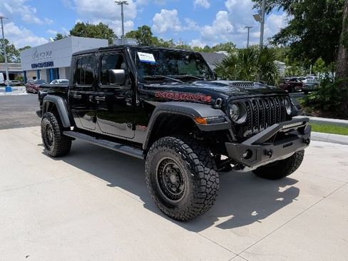 Used 2023 Jeep Gladiator Mojave w/ Cold Weather Group AWD/4WD image 2
