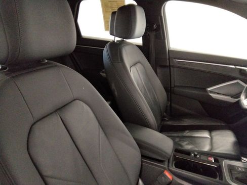 Used 2021 Audi Q3 2.0T Premium w/ Convenience Package image 40