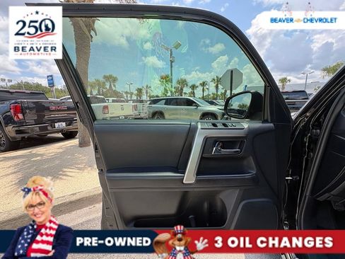 Used 2022 Toyota 4Runner SR5 RWD image 29