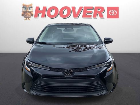 Used 2025 Toyota Corolla LE image 5