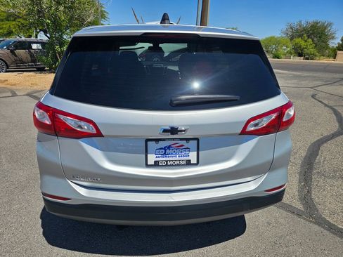 Used 2021 Chevrolet Equinox LS w/ LS Convenience Package FWD image 4