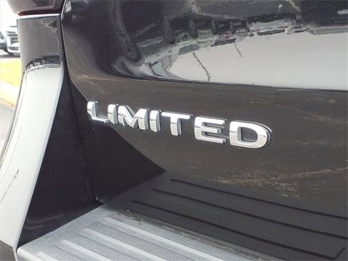 Used 2023 Ford Expedition Max Limited image 25