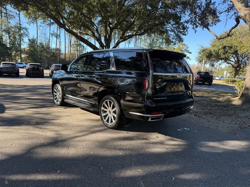 Used 2024 Cadillac Escalade Premium Luxury Platinum image 7