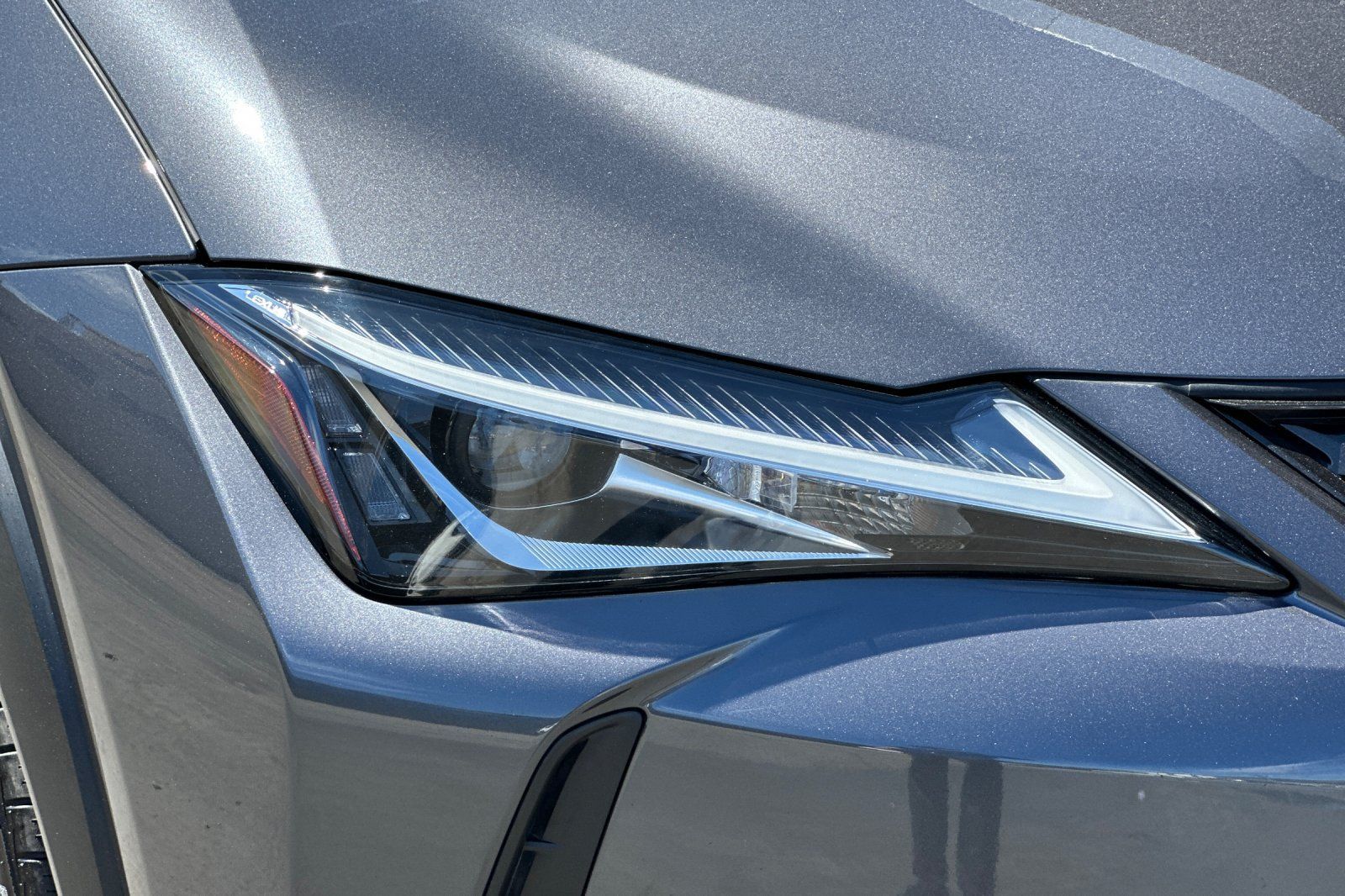 Used 2022 Lexus UX 200 w/ Accessory Package (Z2) FWD image 12