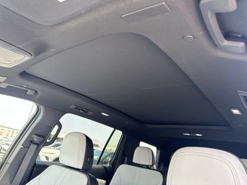 Used 2026 Chevrolet Traverse High Country FWD image 19