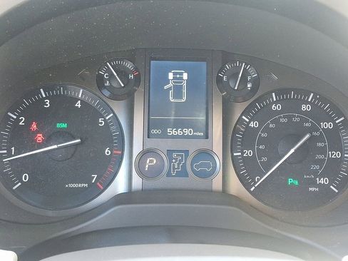 Used 2019 Lexus GX 460 Premium w/ Premium Package image 22