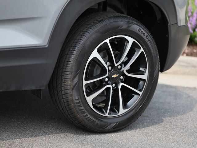 Used 2025 Chevrolet TrailBlazer LT AWD/4WD image 5