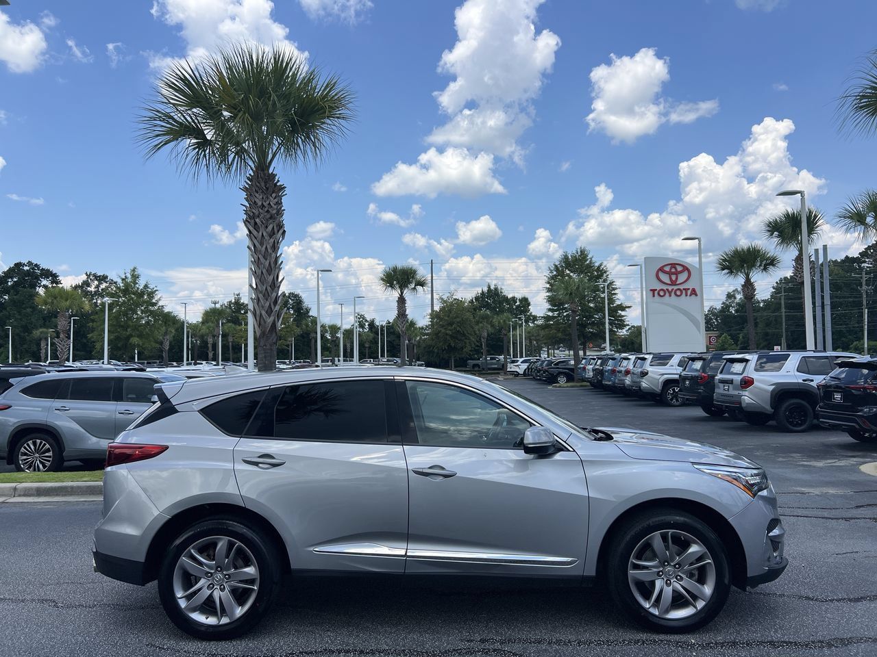 Used 2019 Acura RDX w/ Advance Package AWD/4WD image 11