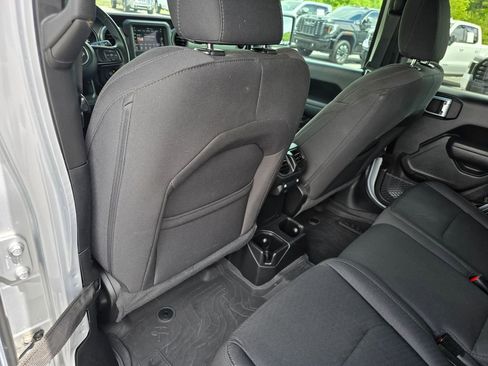 Used 2022 Jeep Gladiator Sport AWD/4WD image 24