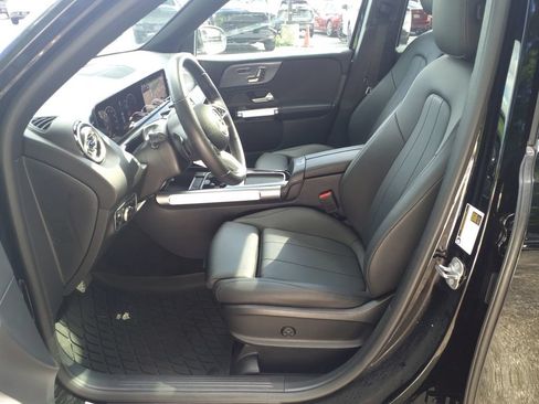 Certified 2024 Mercedes-Benz GLB 250 image 15