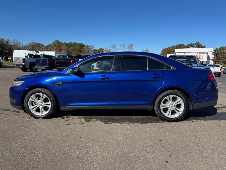 Used 2013 Ford Taurus SEL FWD image 2