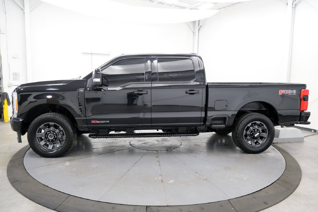 Used 2023 Ford F250 Lariat w/ Lariat Ultimate Package AWD/4WD image 5