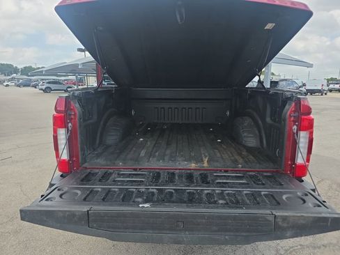 Used 2017 Ford F250 Platinum w/ Platinum Ultimate Package AWD/4WD image 15