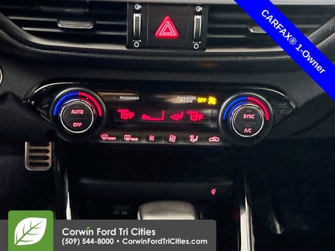 Used 2024 Kia Forte GT-Line w/ GT-Line Premium Package image 9
