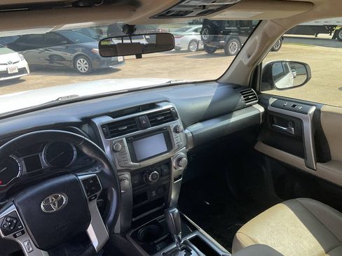 Used 2016 Toyota 4Runner SR5 RWD image 15