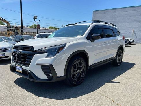 Used 2024 Subaru Ascent Onyx Edition AWD/4WD image 4