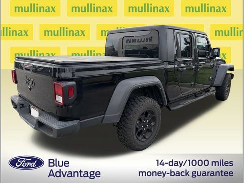 Used 2023 Jeep Gladiator Sport w/ Off Road Group AWD/4WD image 3