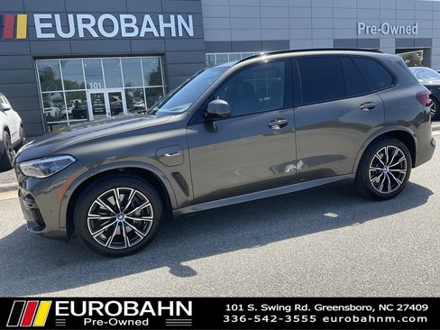 Used 2023 BMW X5 xDrive45e w/ Executive Package AWD/4WD image 27