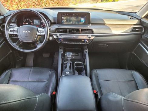 Certified 2022 Kia Telluride EX w/ EX Premium Package image 18