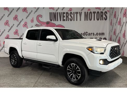 Used 2020 Toyota Tacoma TRD Sport w/ TRD Premium Sport Package RWD image 3