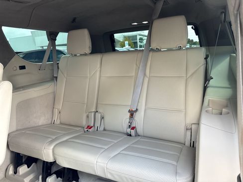 Used 2023 Cadillac Escalade ESV Sport Platinum w/ LPO, ONYX Package RWD image 13