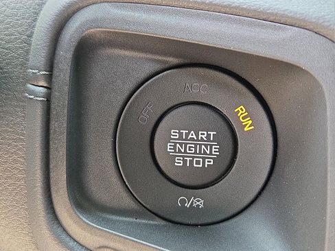 New 2026 Jeep Wrangler Unlimited Rubicon AWD/4WD image 21