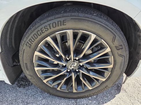 Certified 2025 INFINITI QX80 Autograph AWD/4WD image 10