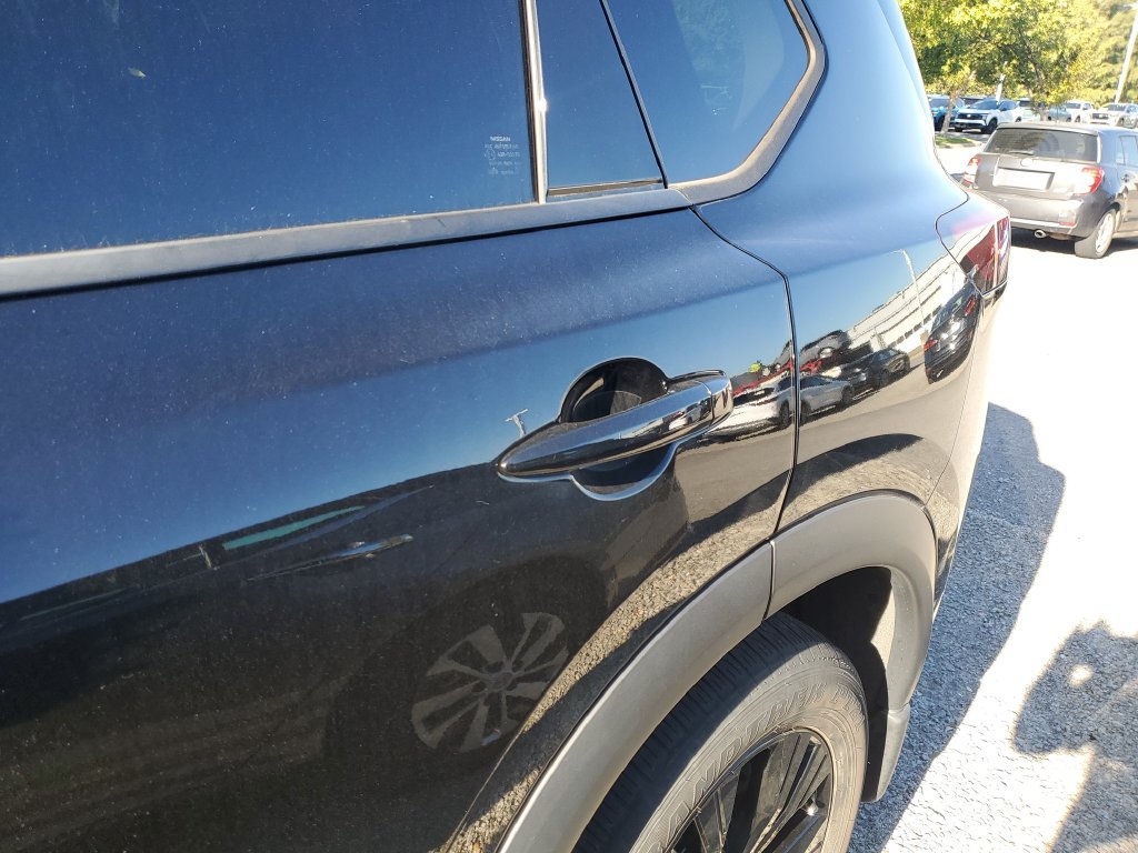 Certified 2023 Nissan Rogue SV w/ SV Premium B Package AWD/4WD image 11