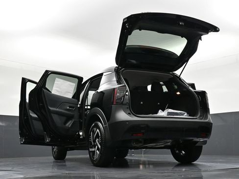 New 2026 Nissan Kicks SV image 34