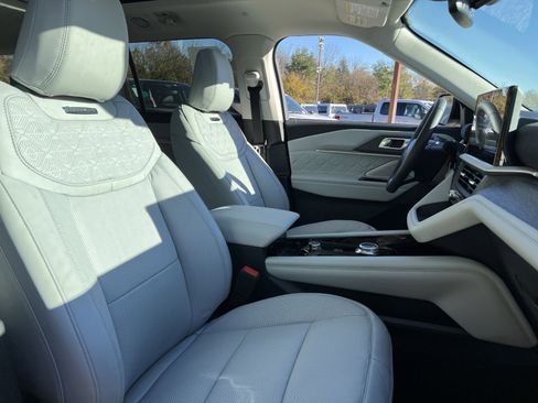 New 2026 Ford Explorer Platinum w/ LUX Leather Package image 28