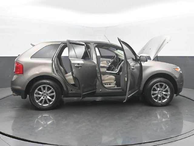 Used 2014 Ford Edge Limited w/ Driver Entry Package AWD/4WD image 28