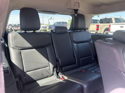 Certified 2025 Ford Expedition Active AWD/4WD image 23