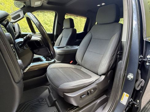 Used 2021 Chevrolet Silverado 1500 LT Trail Boss w/ Convenience Package II AWD/4WD image 16