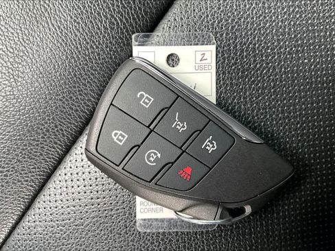 Used 2022 Chevrolet Suburban RST w/ Luxury Package image 25