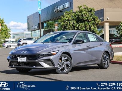 New 2025 Hyundai Elantra SEL
