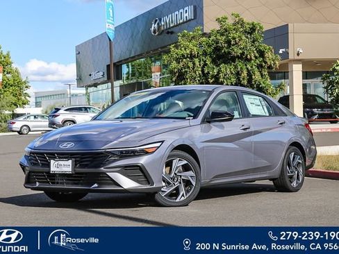 New 2025 Hyundai Elantra SEL FWD image 1
