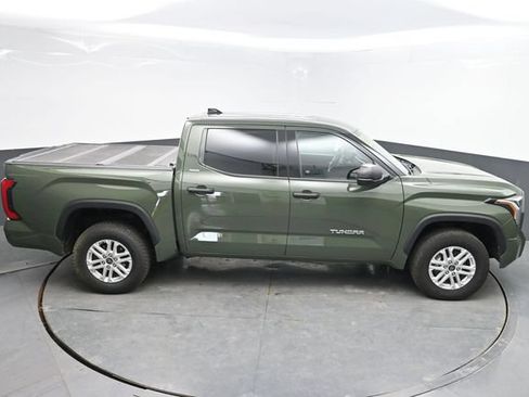 Used 2022 Toyota Tundra SR5 AWD/4WD image 29