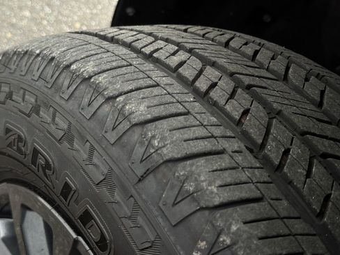 Certified 2024 Toyota Sequoia Platinum AWD/4WD image 27