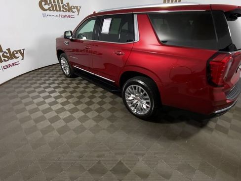 Certified 2023 GMC Yukon SLT w/ SLT Premium Package AWD/4WD image 6
