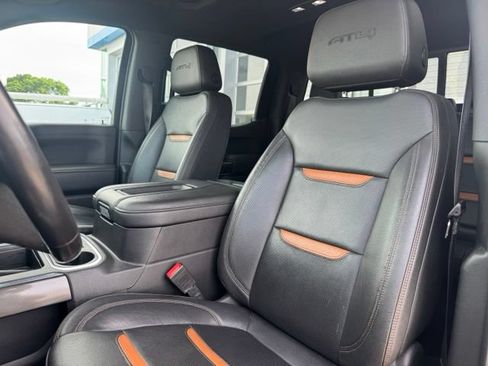 Used 2022 GMC Sierra 1500 AT4 w/ AT4 Premium Package AWD/4WD image 6
