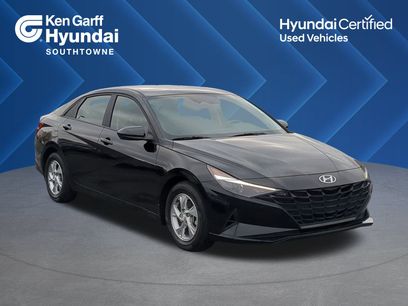 Used 2023 Hyundai Elantra SE